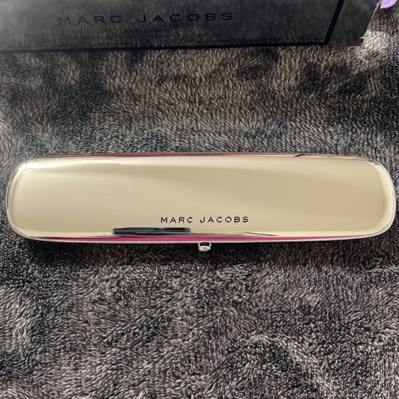 Marc Jacobs Beauty Eye-Conic 820 Steel(etto) - Picture 3 of 7